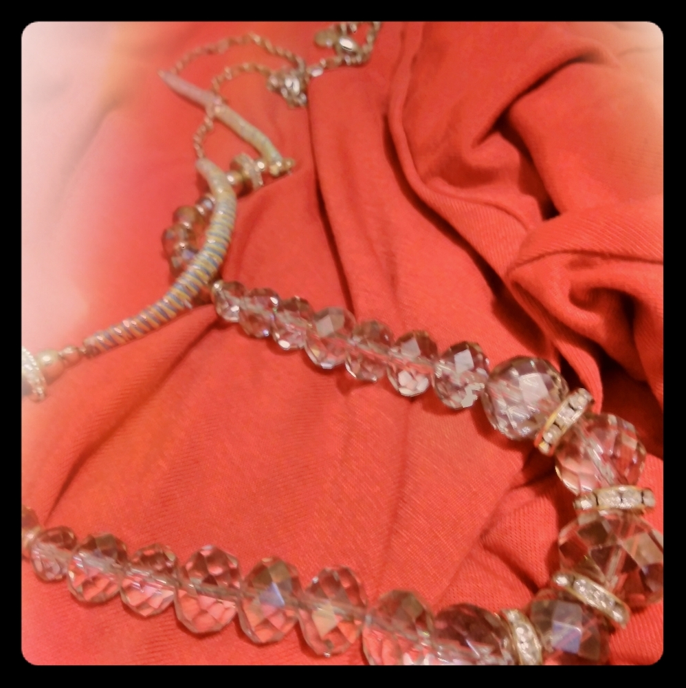 🌻Ann Taylor Loft necklace